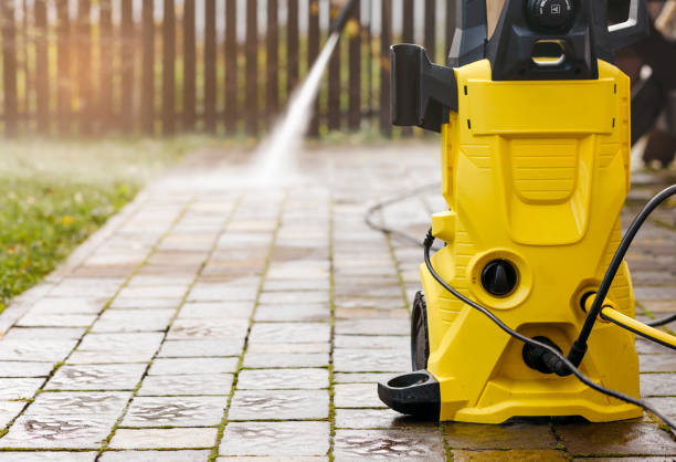 Best Spring Cleaning  in Omaha, TX